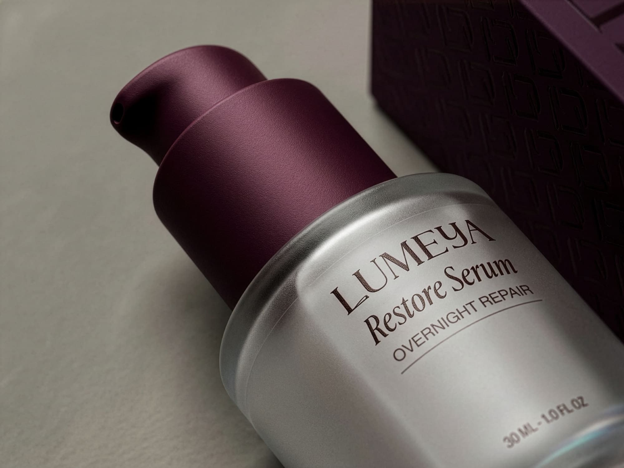 Lumeya, serum closeup